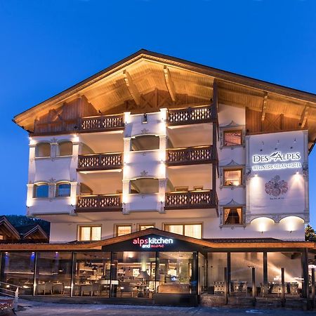 Hotel Des Alpes ซัมเนาน์ ภายนอก รูปภาพ